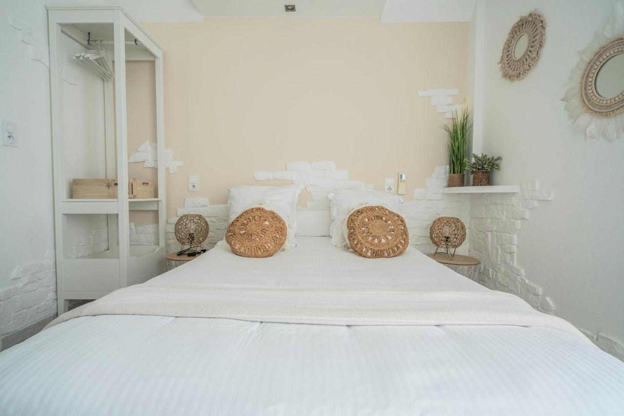 Hotel Le Mediterranee Hyeres Bagian luar foto