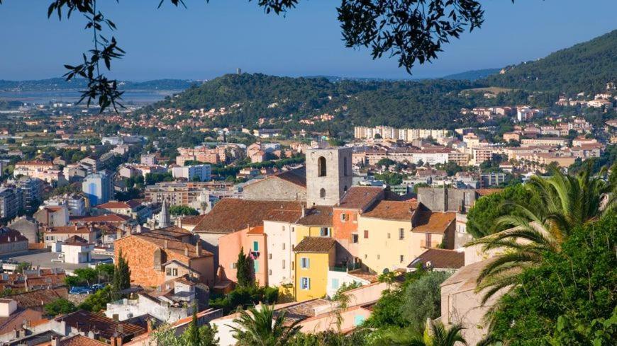 Hotel Le Mediterranee Hyeres Bagian luar foto